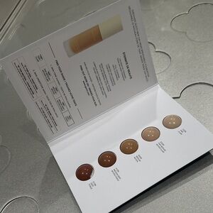 Gucci Foundation Sample Set - Shades of Brown